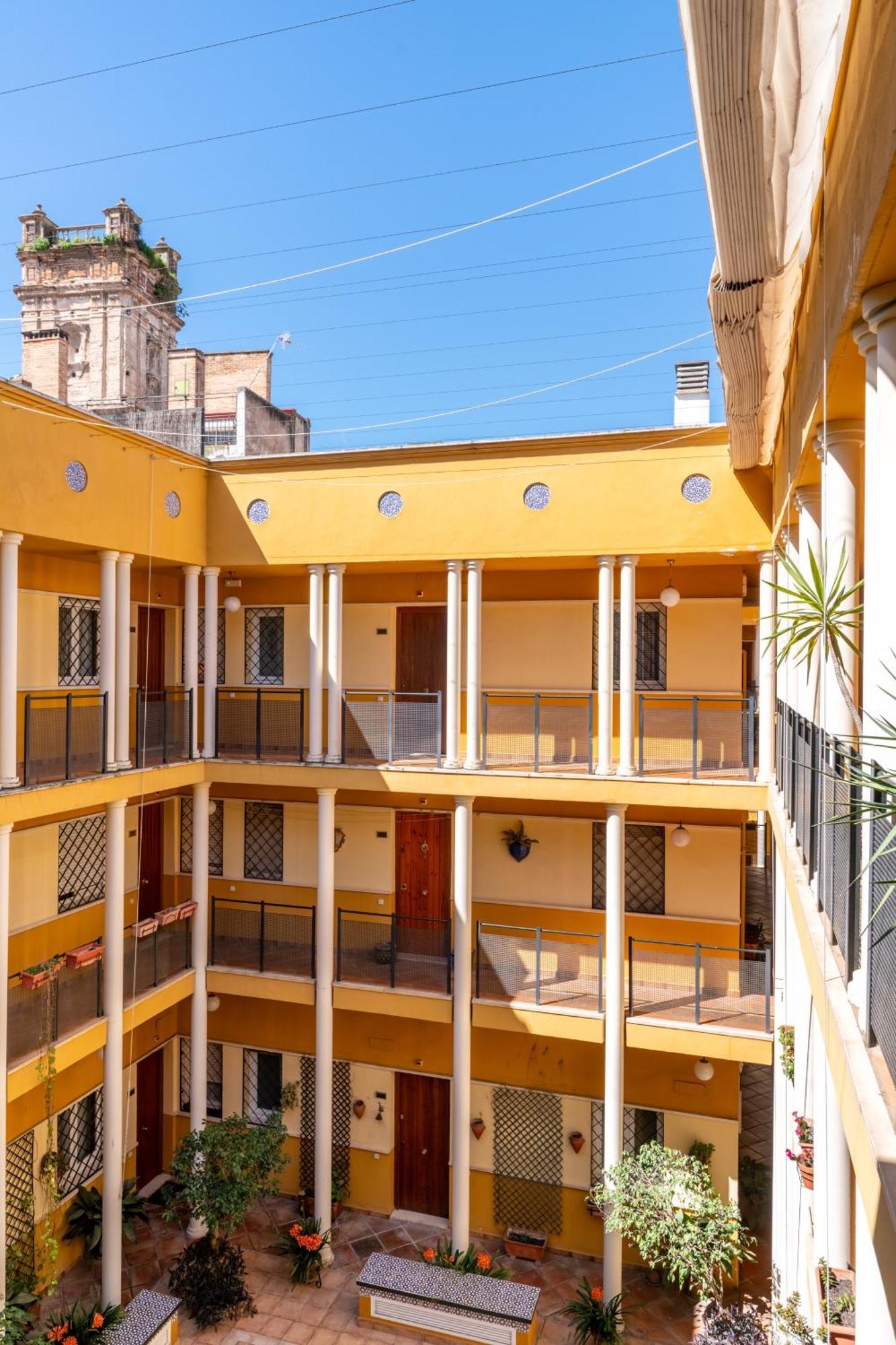 San Vicente-Museo Apartamento Sevilla Exterior foto